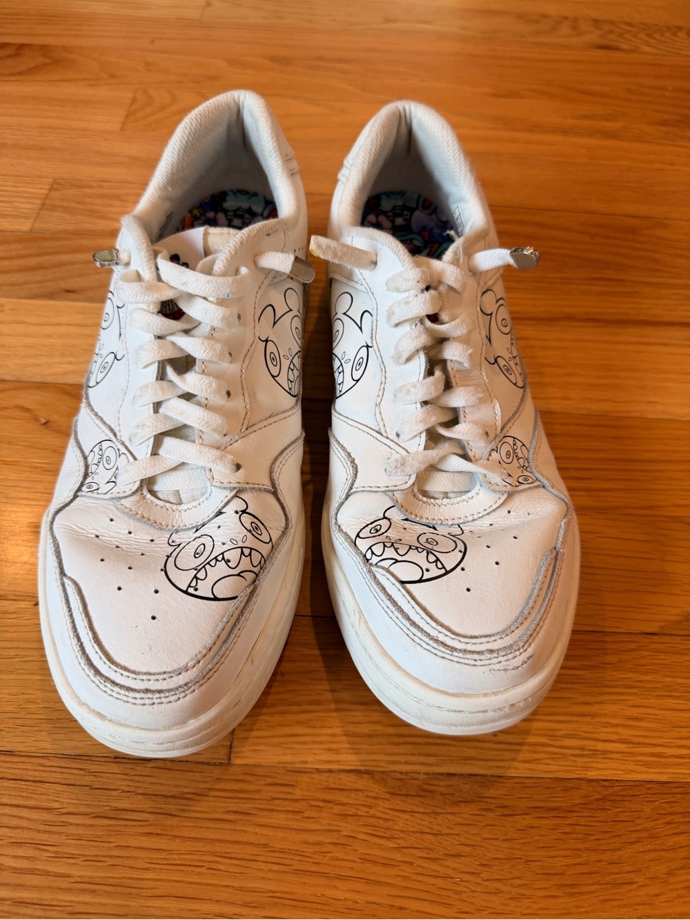 Skechers x Vexx Street Art Doodle White Leather Sneakers | women’s Size 10